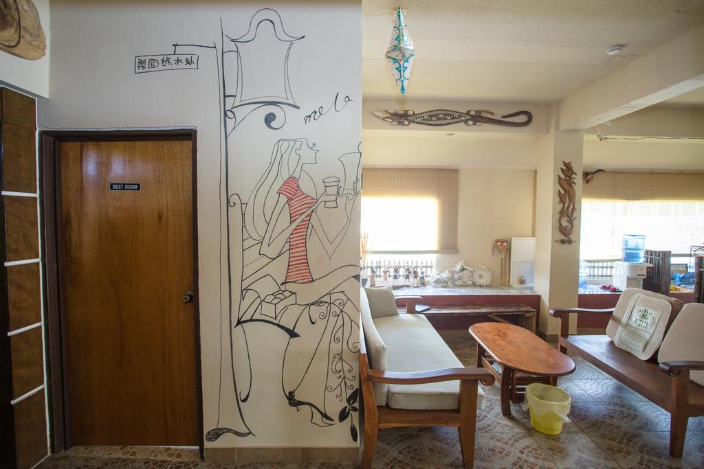 G.T. Guest House Garapan Exteriör bild