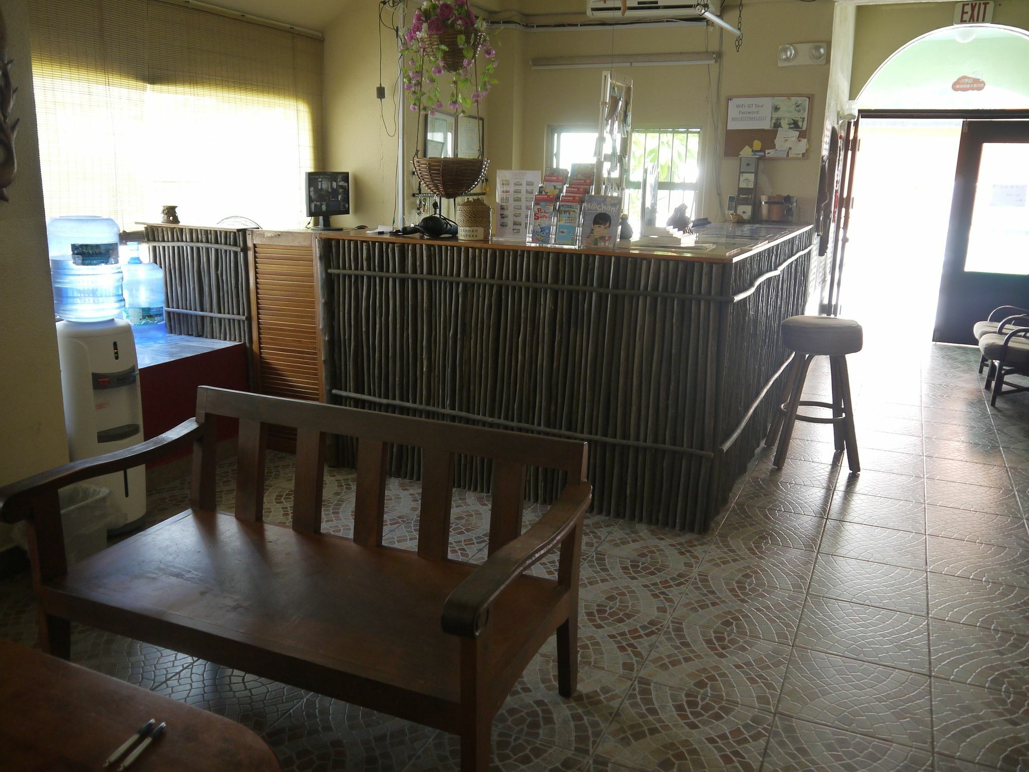 G.T. Guest House Garapan Exteriör bild